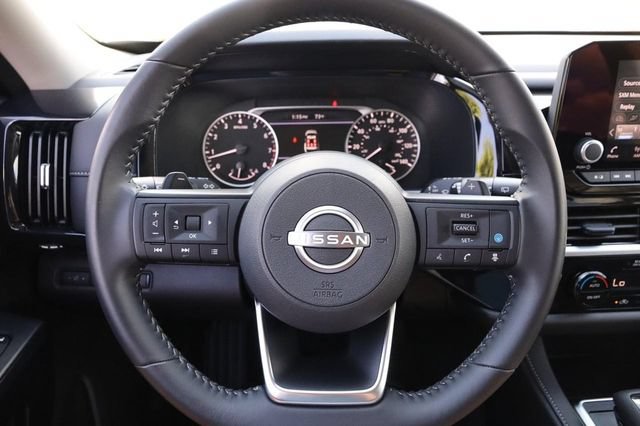 Certified 2025 Nissan Pathfinder SV w/ SV Premium Package FWD image 13
