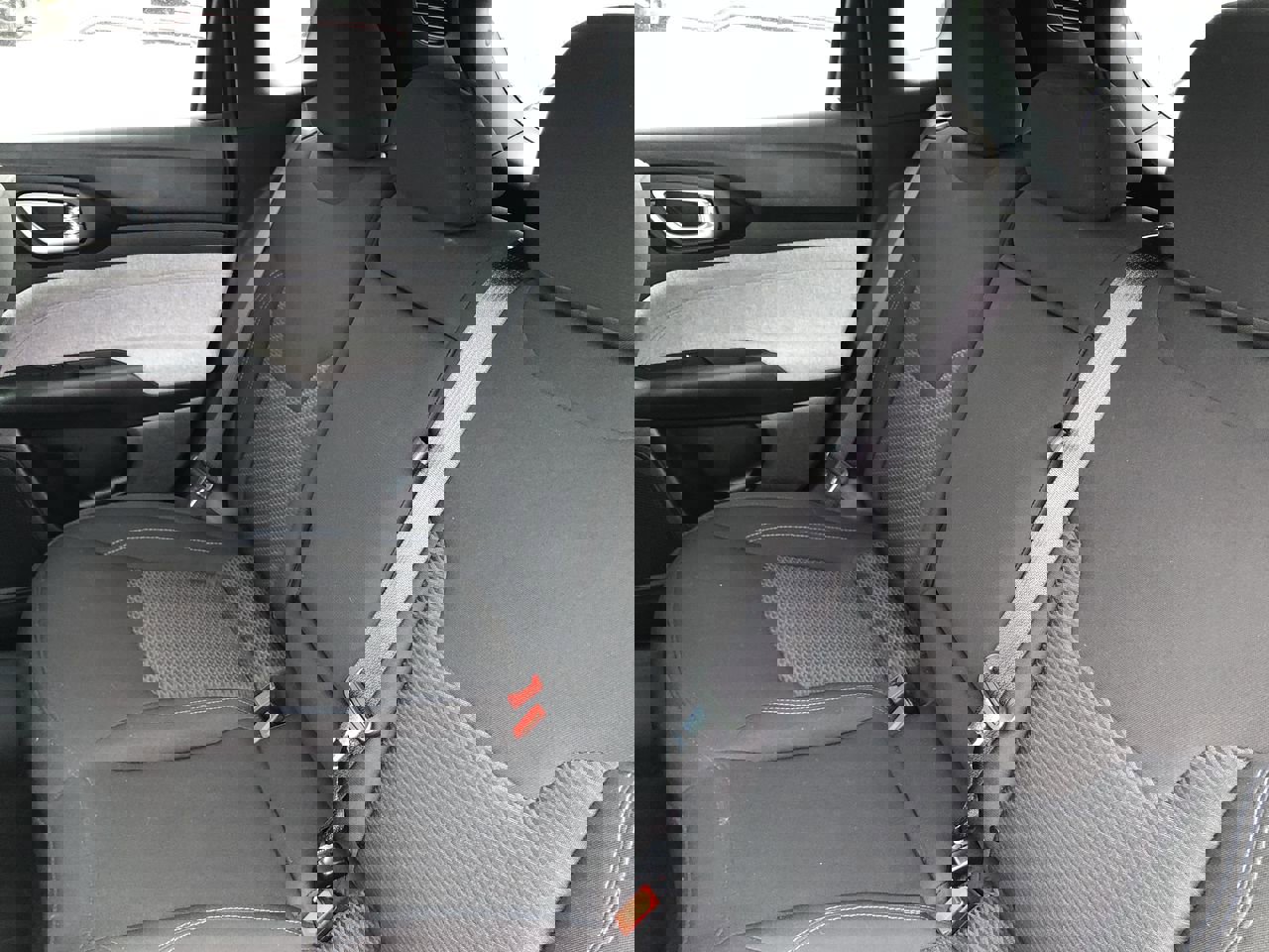 Used 2024 Jeep Compass Sport image 19