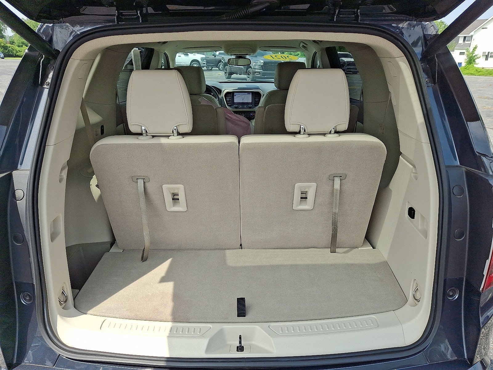 Used 2021 GMC Acadia Denali FWD image 28