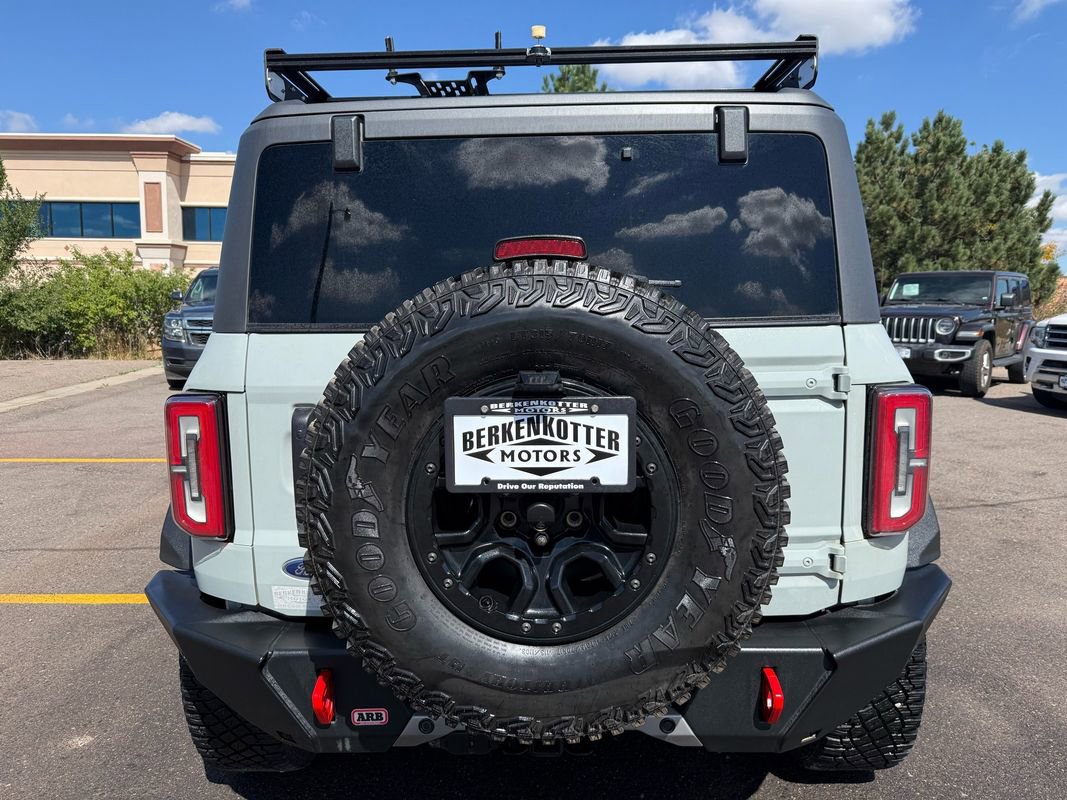 Used 2023 Ford Bronco Wildtrak image 4