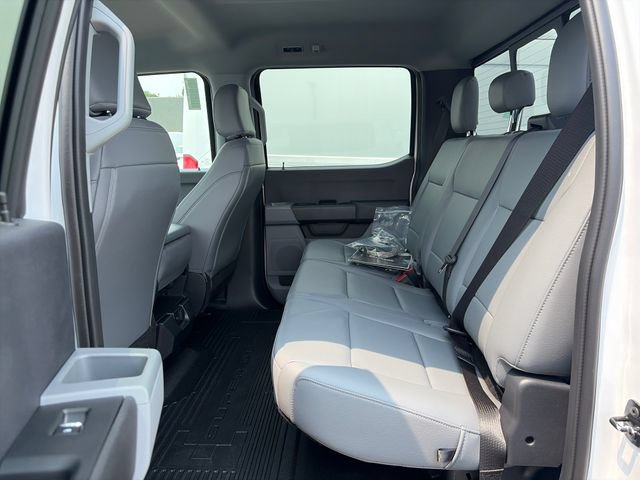New 2026 Ford F550 4x4 Crew Cab image 26