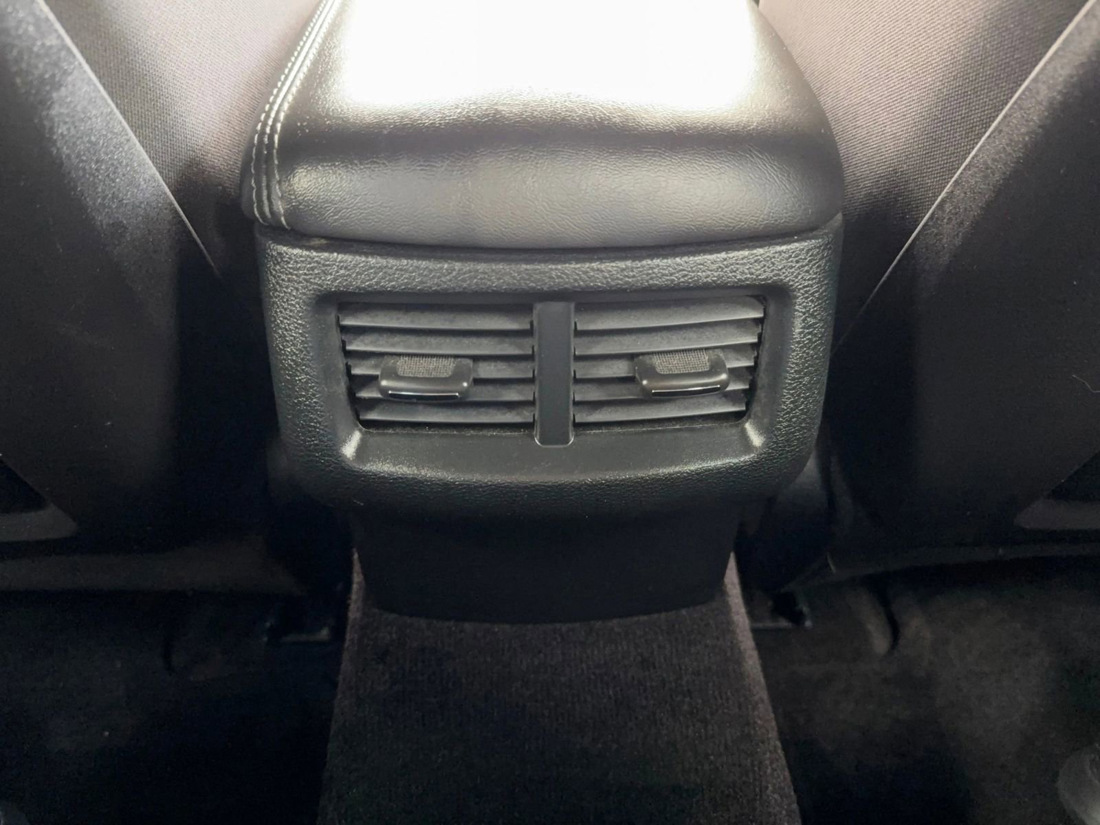 Used 2017 Dodge Challenger R/T w/ Driver Convenience Group RWD image 31