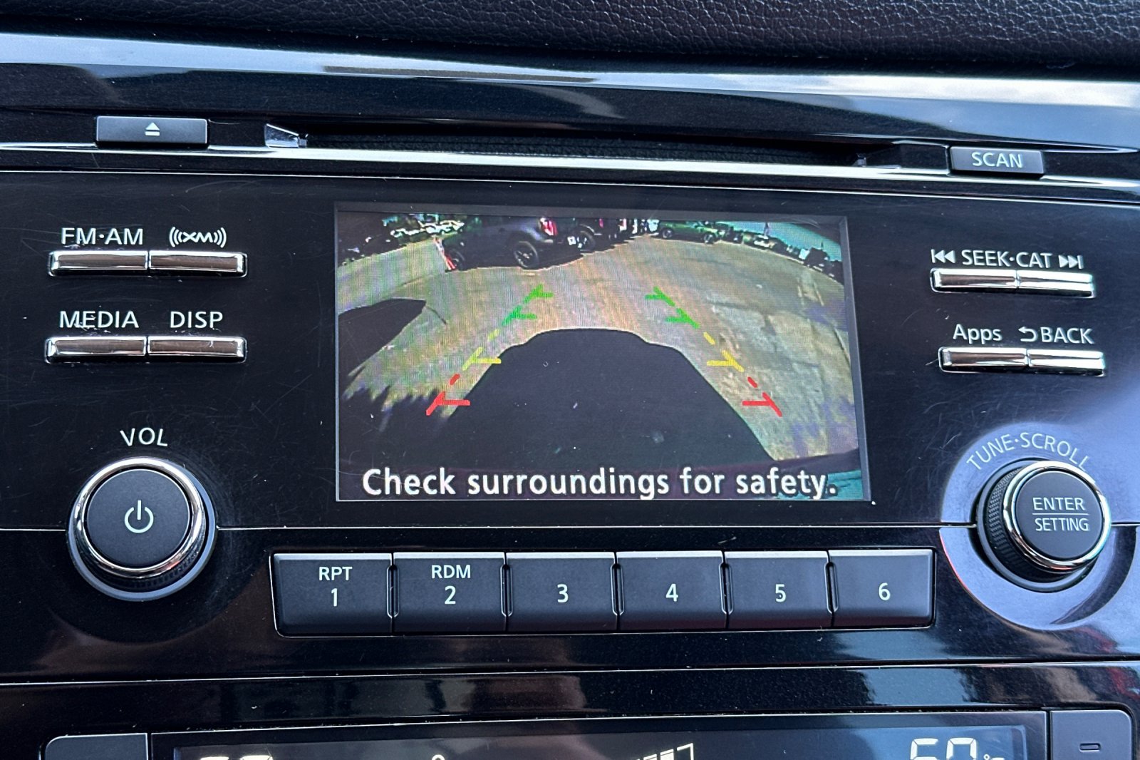 Used 2016 Nissan Rogue SV FWD image 18