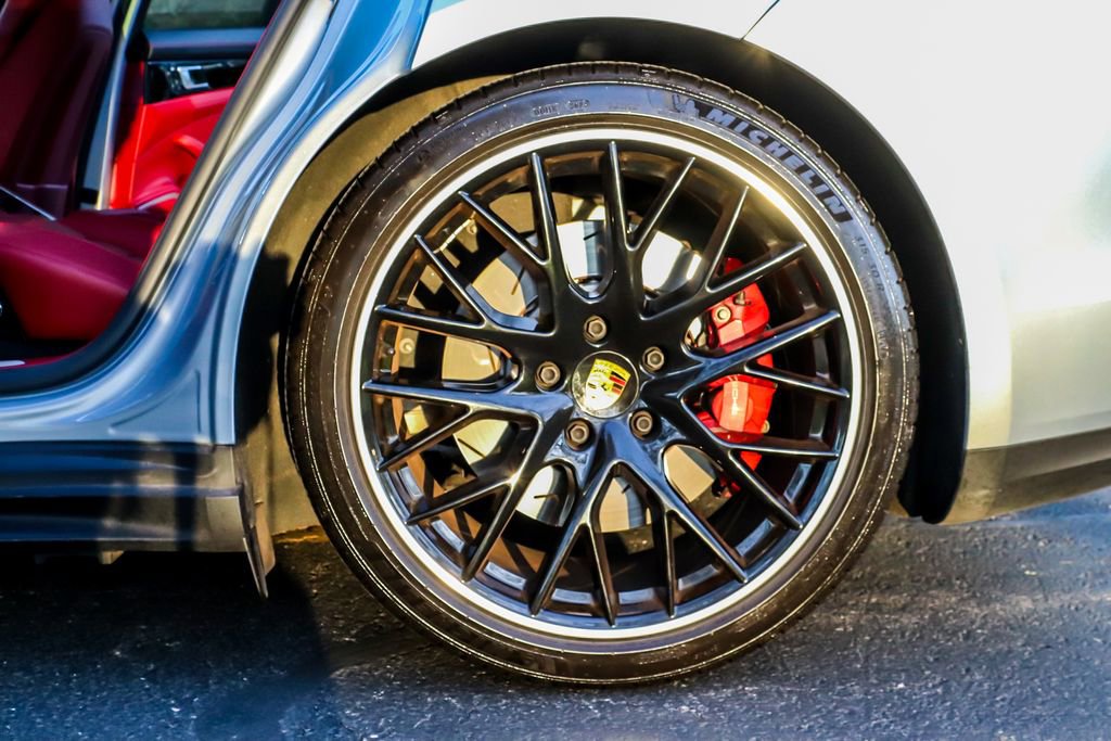 Used 2017 Porsche Panamera Turbo image 12