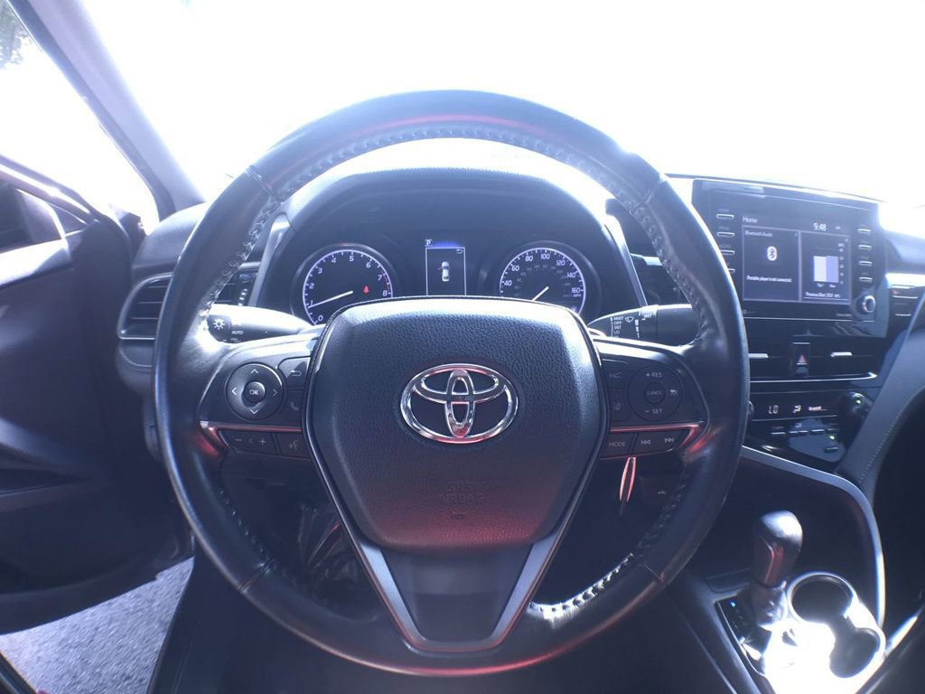 Used 2021 Toyota Camry SE image 15