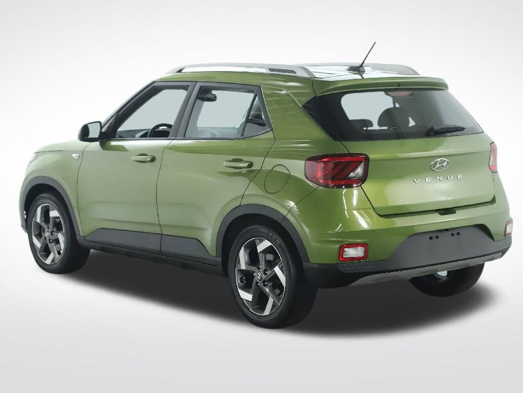 Used 2023 Hyundai Venue SEL FWD image 44