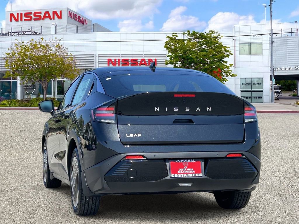 New 2026 Nissan Leaf image 3