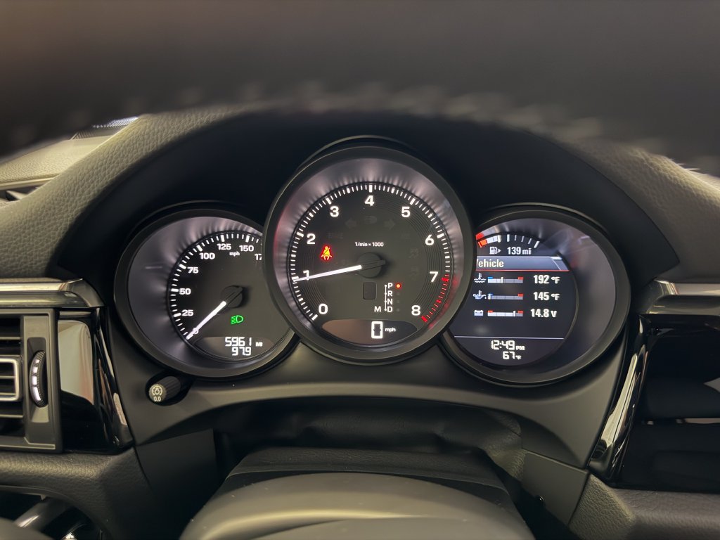 Certified 2026 Porsche Macan AWD/4WD image 21