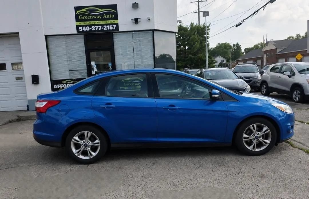 Used 2013 Ford Focus SE FWD image 7