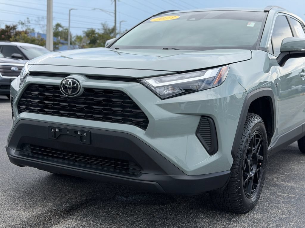 Used 2023 Toyota RAV4 XLE FWD image 14