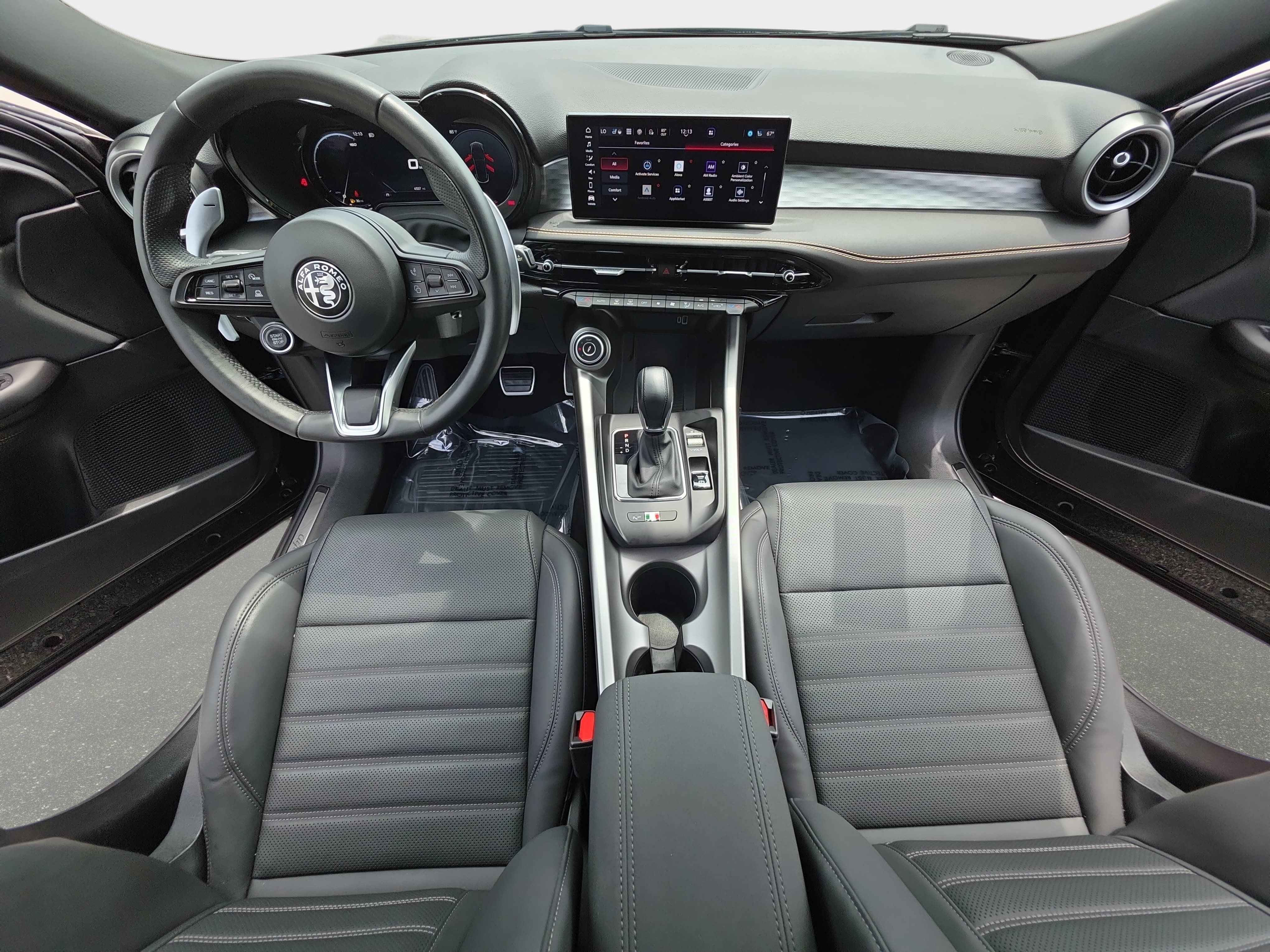 Used 2025 Alfa Romeo Tonale w/ Premium Package AWD/4WD image 9