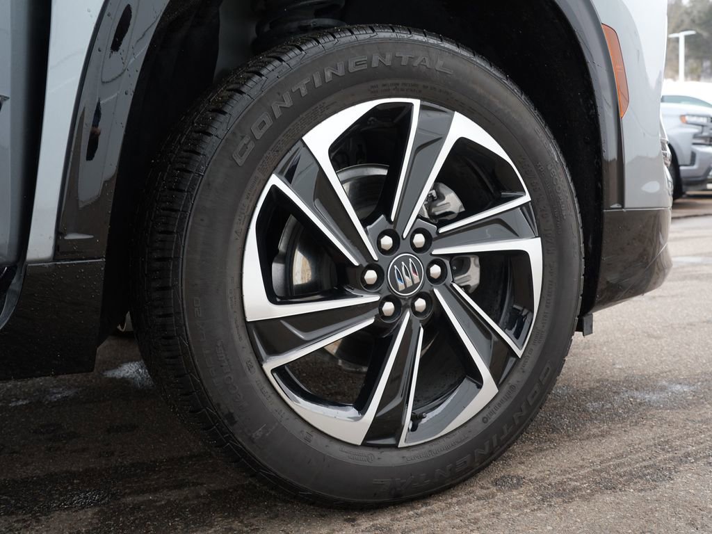 Used 2025 Buick Enclave Sport Touring image 32