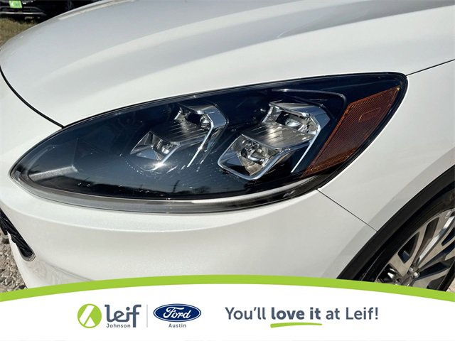 Used 2020 Ford Escape Titanium image 37