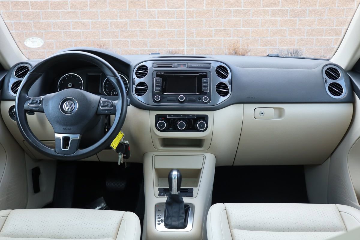 Used 2012 Volkswagen Tiguan S image 27