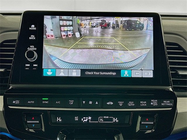 Used 2025 Honda Odyssey Touring image 17