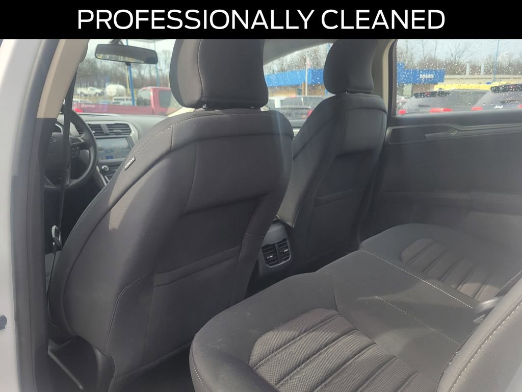 Certified 2017 Ford Fusion SE w/ Fusion SE Technology Package image 11