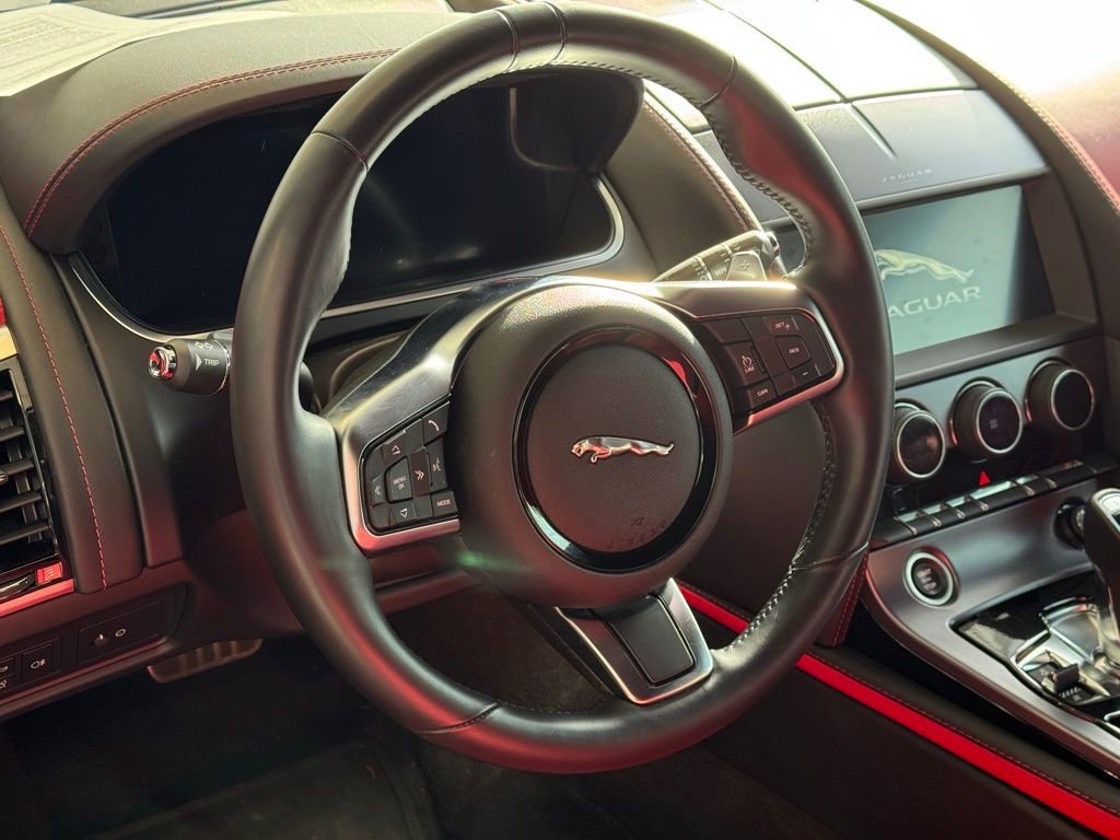 Used 2023 Jaguar F-TYPE Convertible image 10