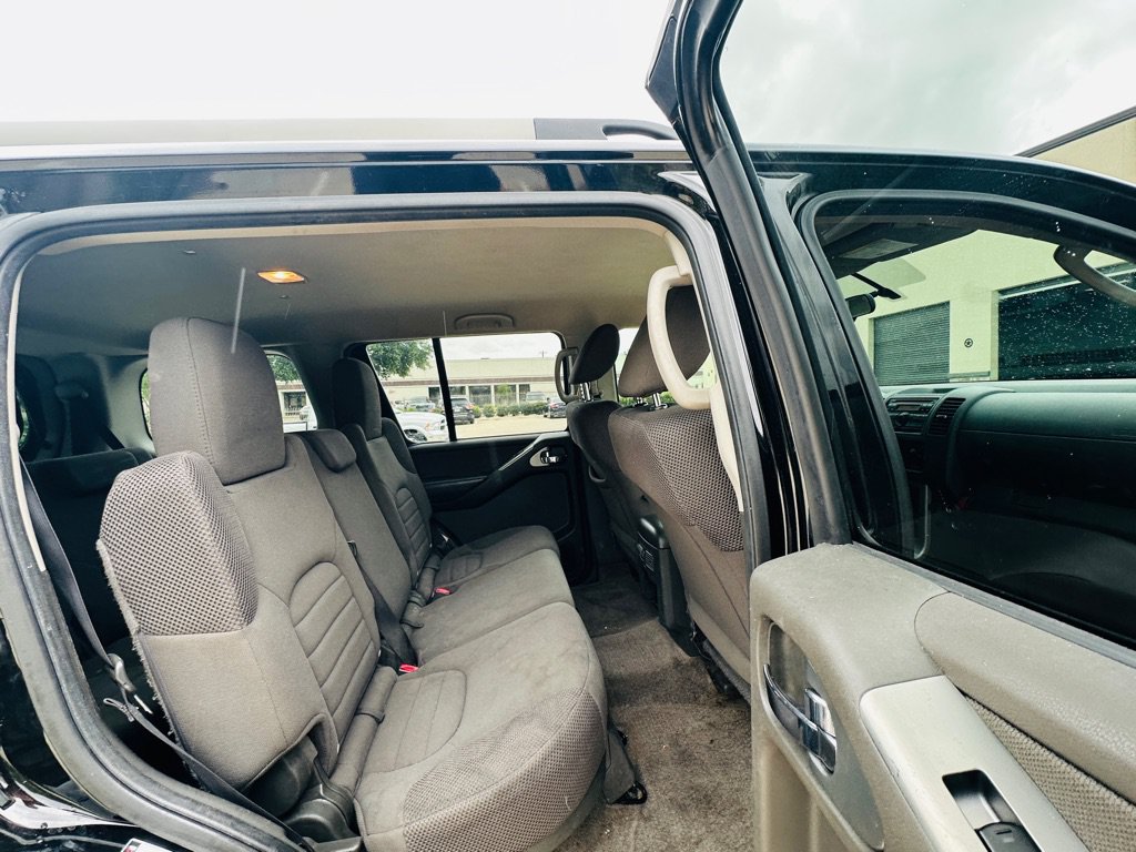 Used 2012 Nissan Pathfinder S RWD image 18