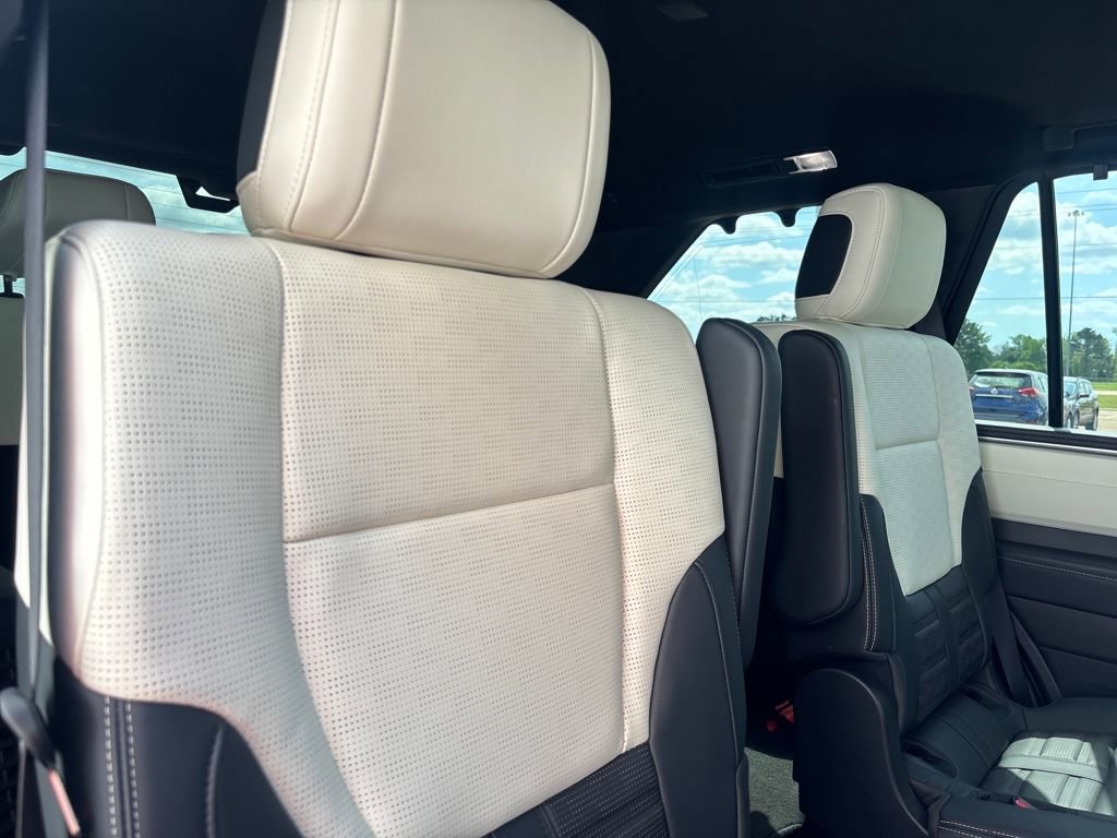 Used 2025 Toyota Sequoia Capstone image 29