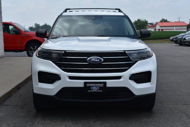 Used 2023 Ford Explorer XLT AWD/4WD image 11