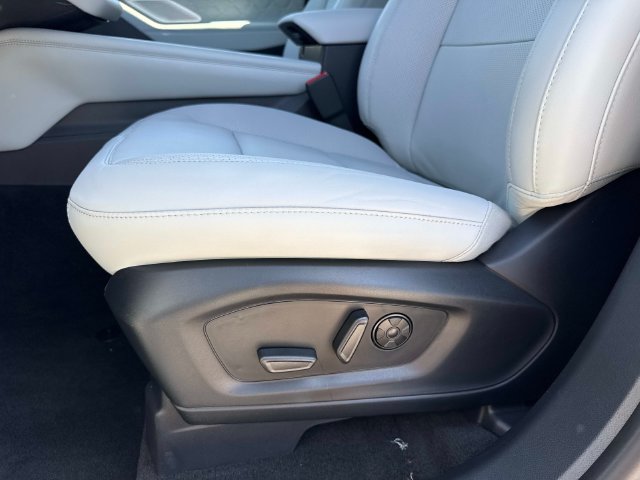 New 2027 Ford Explorer Platinum w/ 3.0L Ultimate Package RWD image 22
