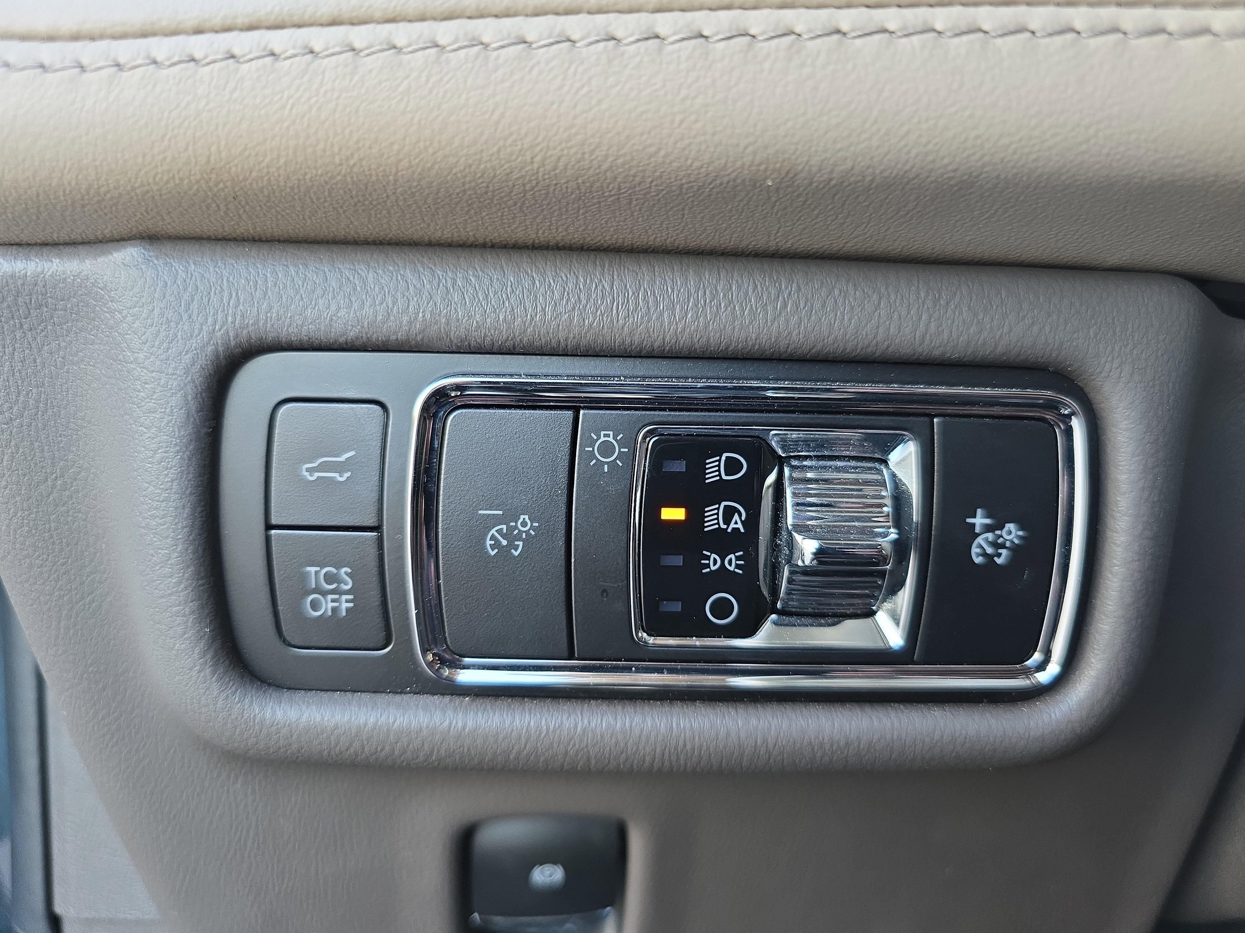 Used 2023 Lincoln Nautilus Reserve w/ Cargo Utility Package image 25