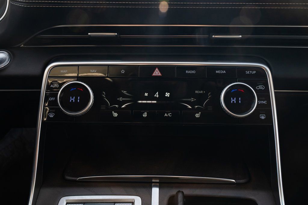 Used 2024 Genesis GV80 2.5T image 15