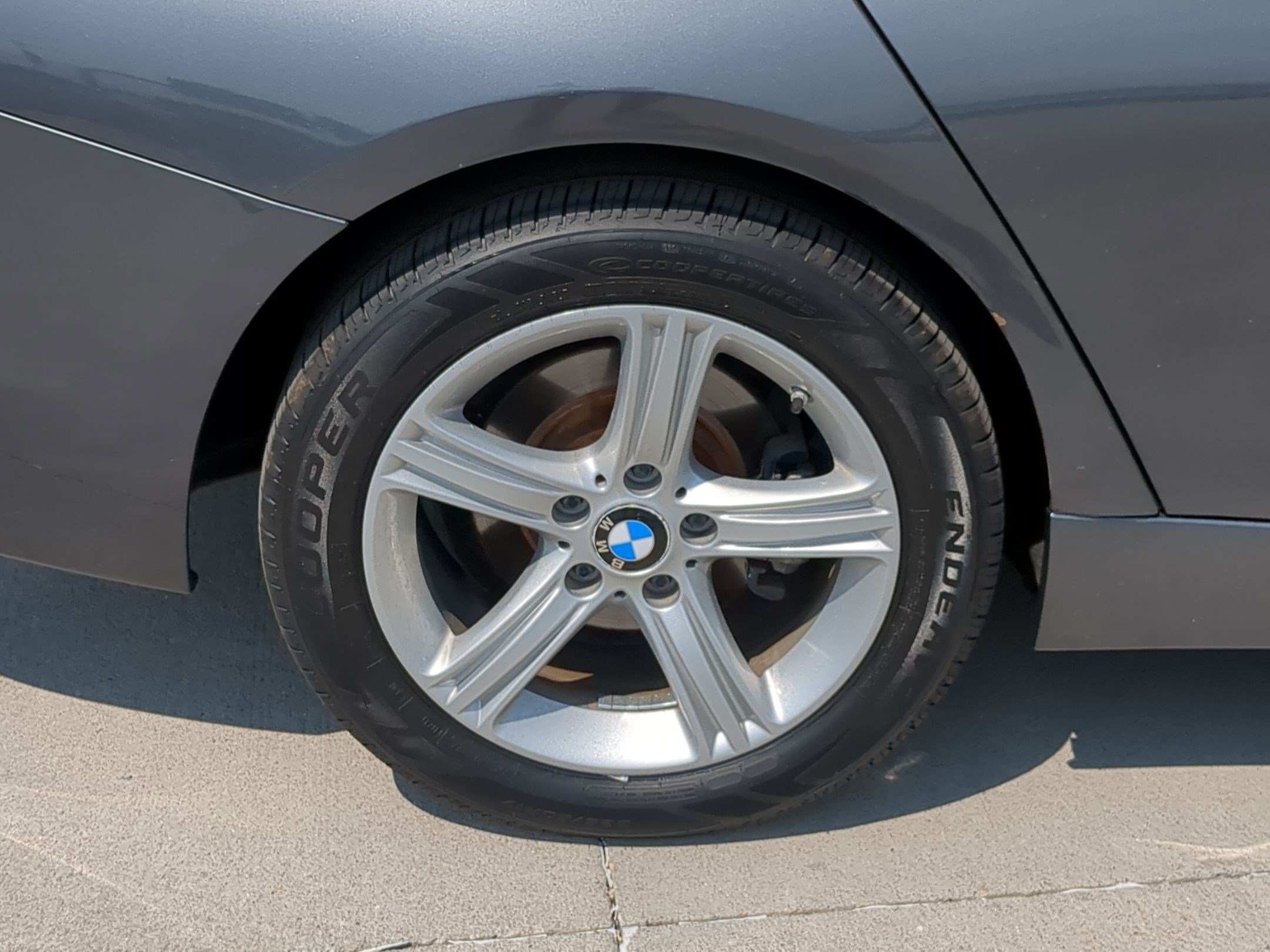 Used 2015 BMW 328i xDrive Sedan AWD/4WD image 12