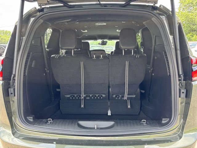 New 2027 Chrysler Pacifica Select w/ Family Tech Group AWD/4WD image 35