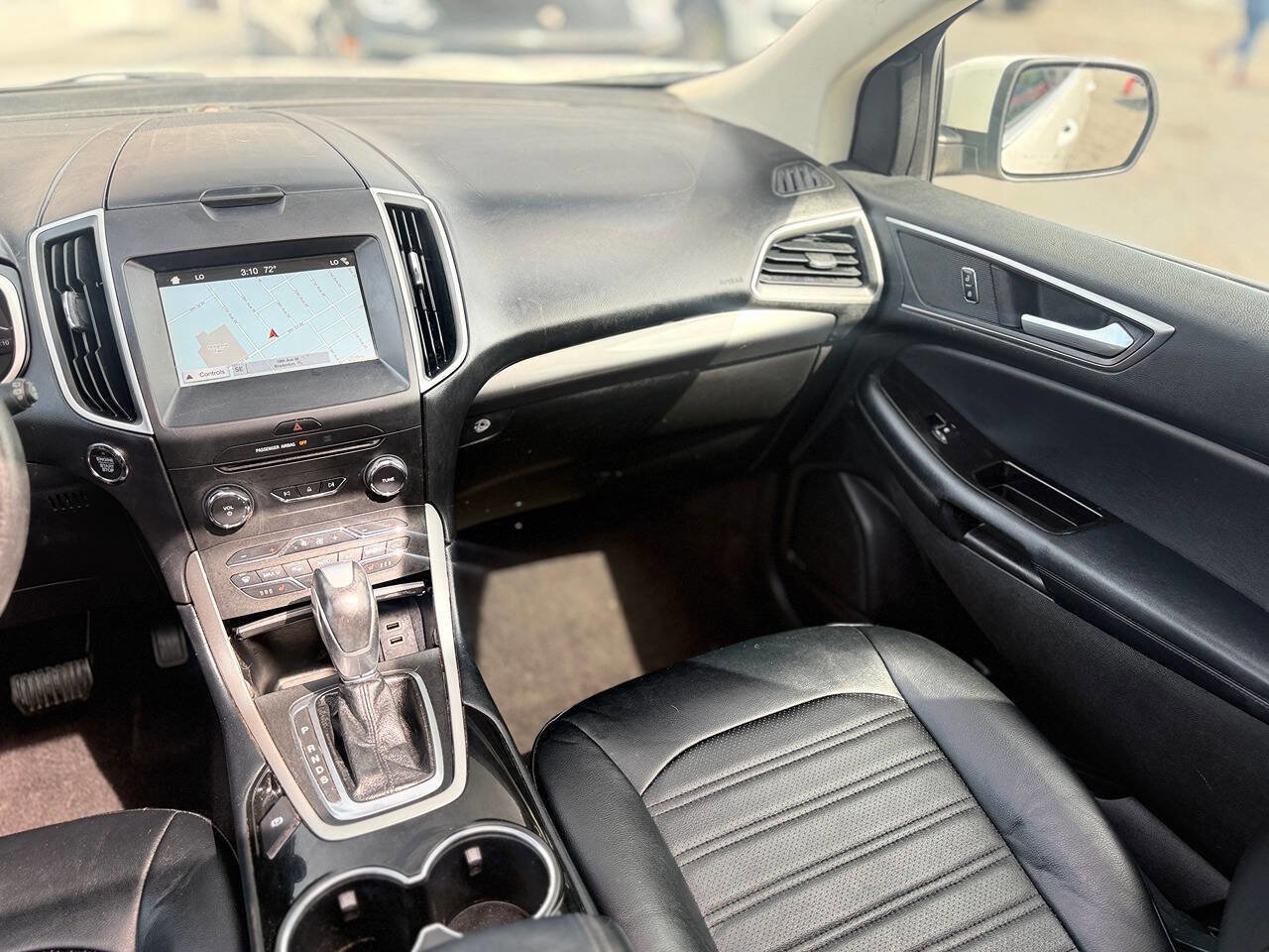 Used 2017 Ford Edge SEL w/ Equipment Group 201A FWD image 18