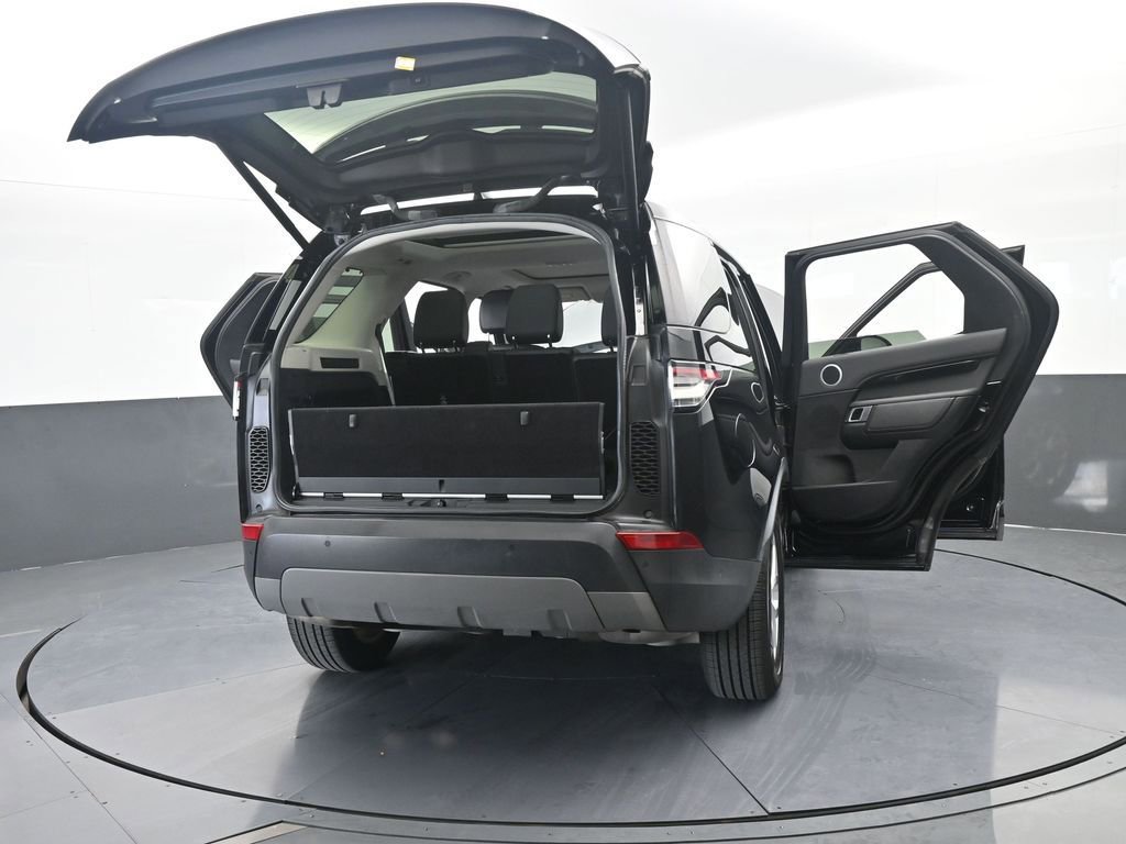 Used 2020 Land Rover Discovery SE image 72