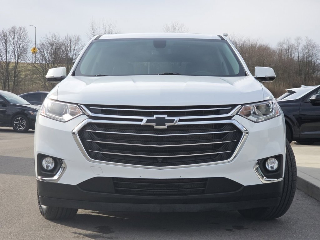 Used 2020 Chevrolet Traverse LT w/ LT Premium Package image 3