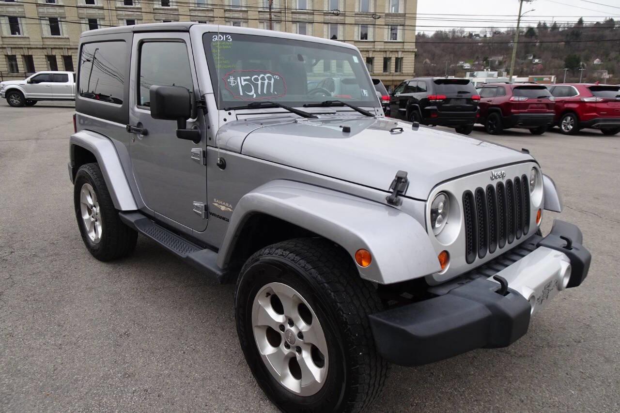 Used 2013 Jeep Wrangler Sahara AWD/4WD image 4