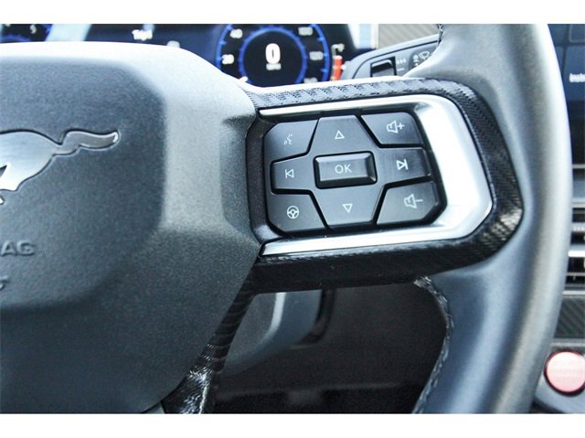 Used 2025 Ford Mustang Coupe image 18