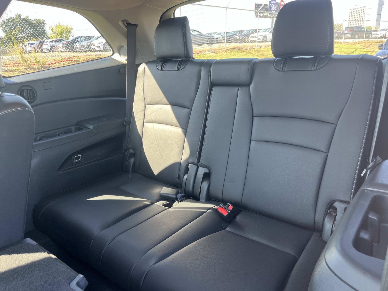 Used 2016 Honda Pilot Touring image 19