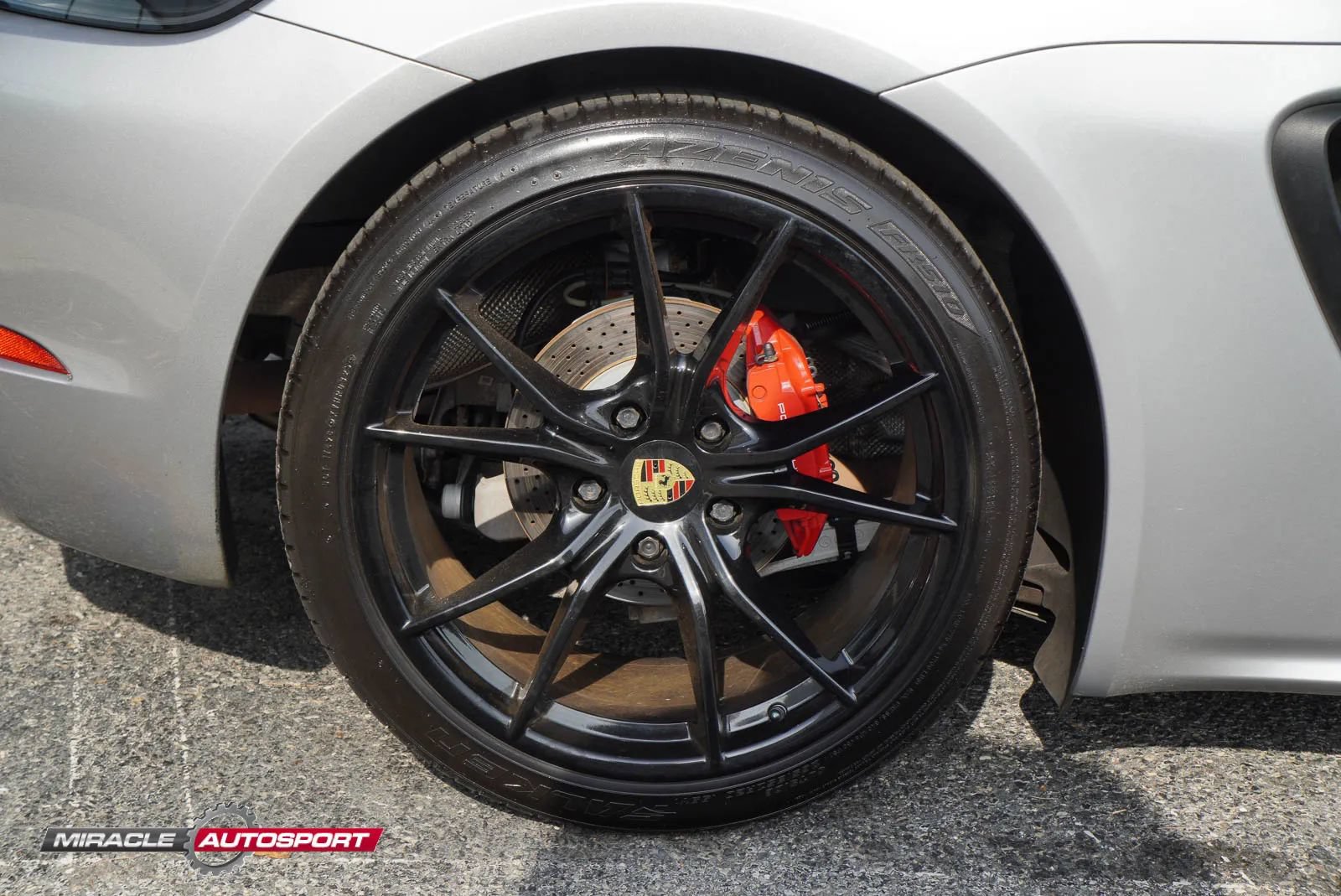 Used 2018 Porsche 718 Boxster S RWD image 11