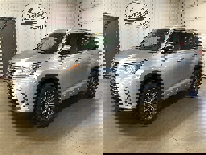 Used 2018 Toyota Highlander XLE