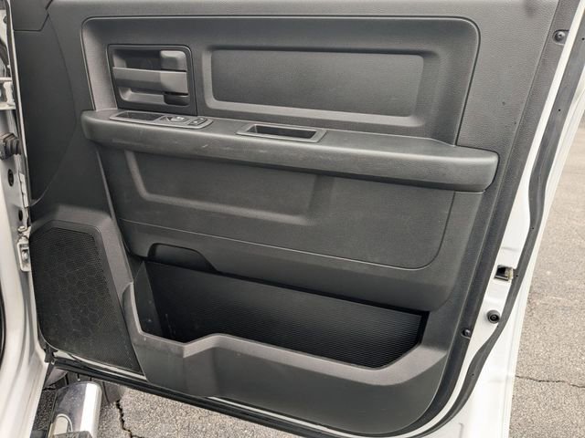 Used 2023 RAM 5500 Tradesman w/ Chrome Appearance Group image 33
