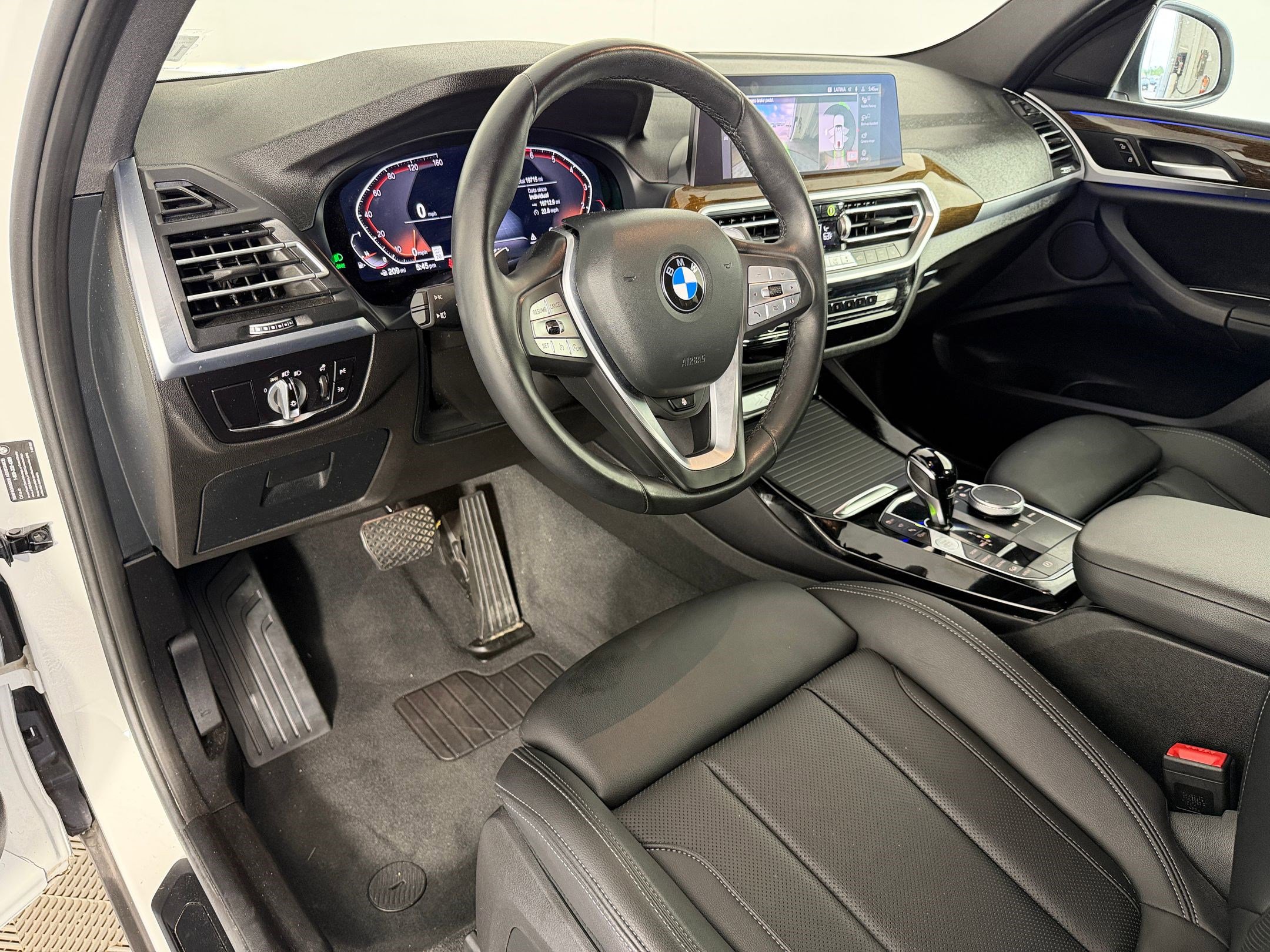 Used 2024 BMW X3 xDrive30i w/ Convenience Package image 4