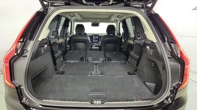 New 2026 Volvo XC90 T8 Plus w/ Protection Package Premier AWD/4WD image 43
