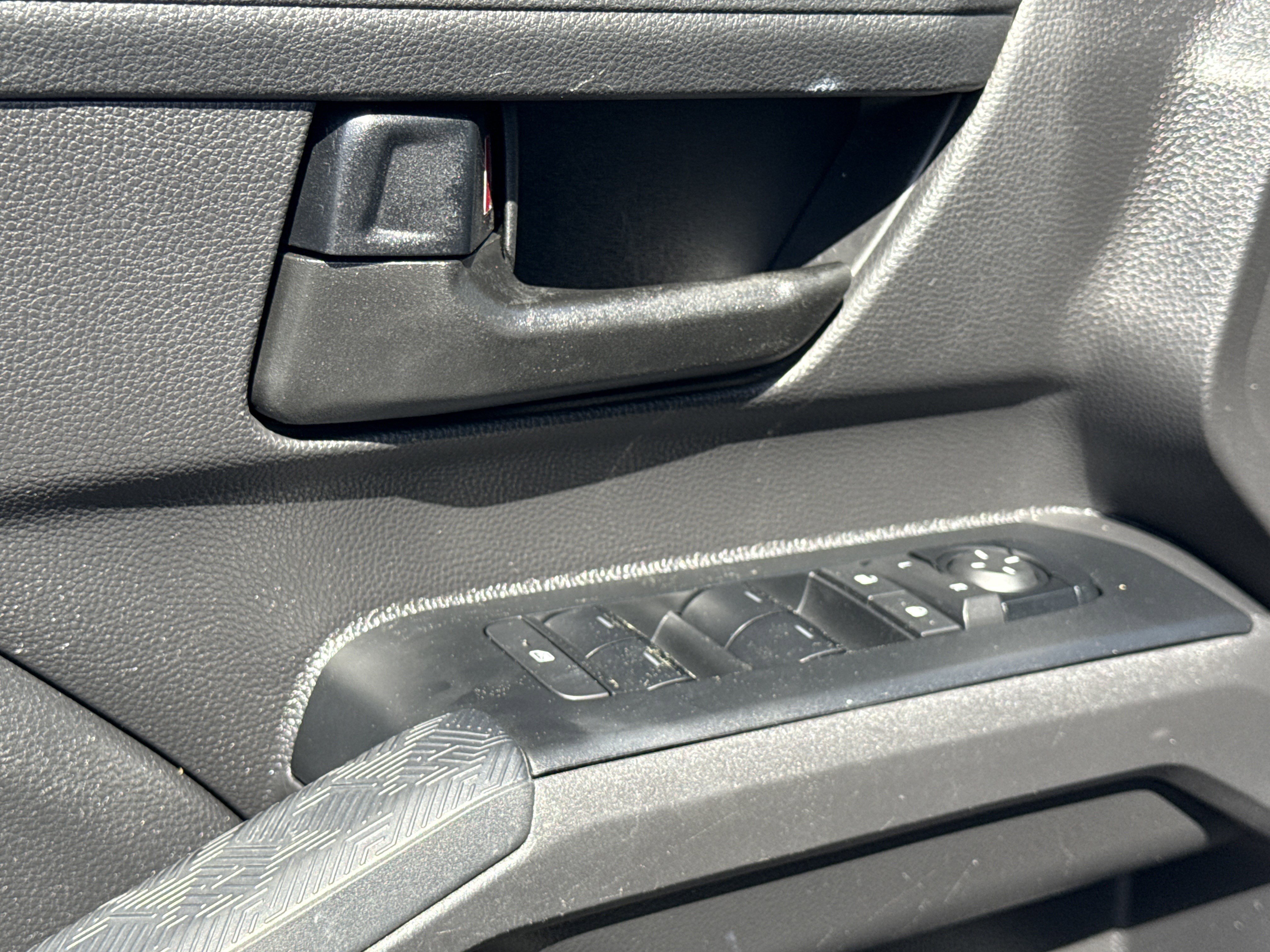 Used 2024 Toyota Tacoma SR5 w/ SR5 Upgrade Package image 25