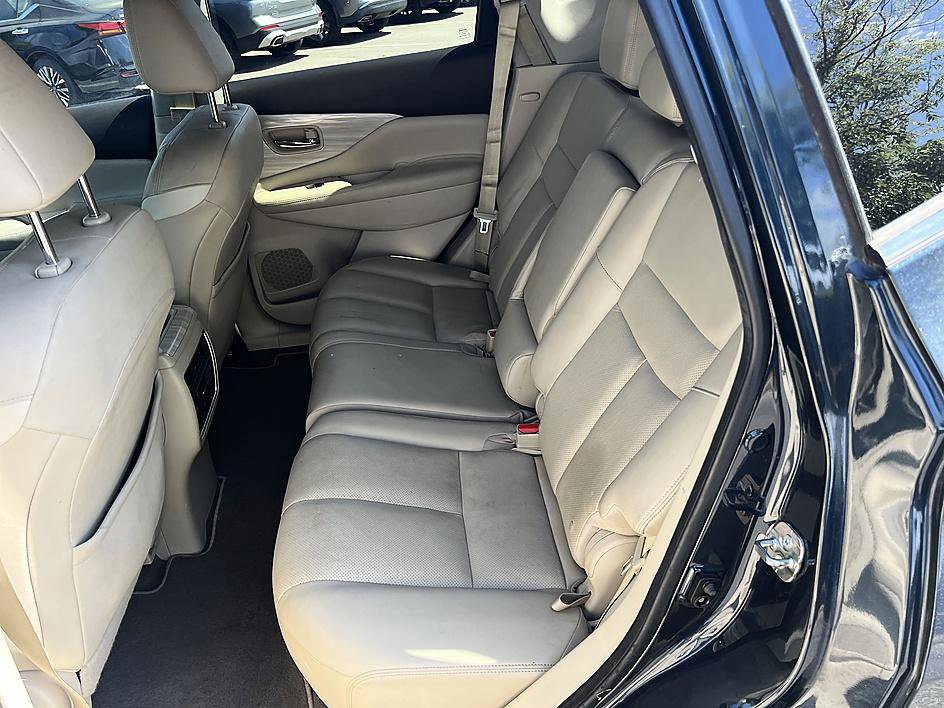 Used 2018 Nissan Murano SL w/ Moonroof Package FWD image 14