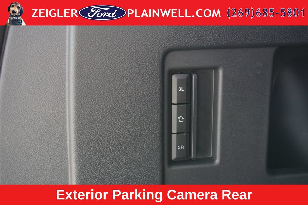 Used 2024 Ford Expedition XLT AWD/4WD image 11
