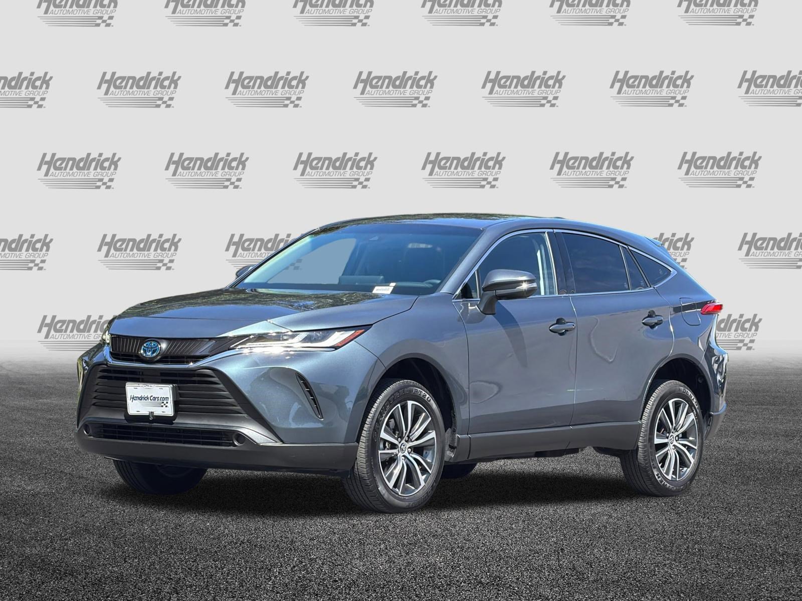Used 2023 Toyota Venza LE AWD/4WD image 9