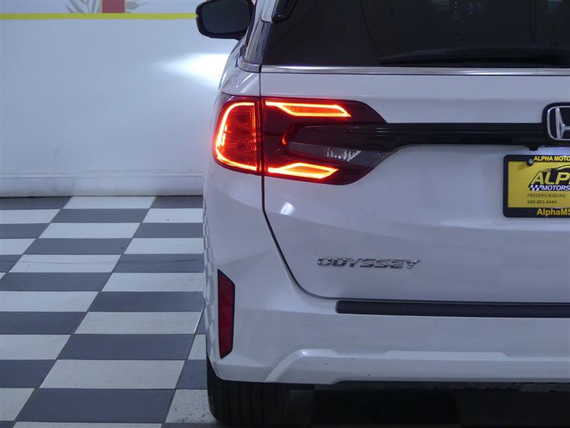 Used 2025 Honda Odyssey Sport-L image 27