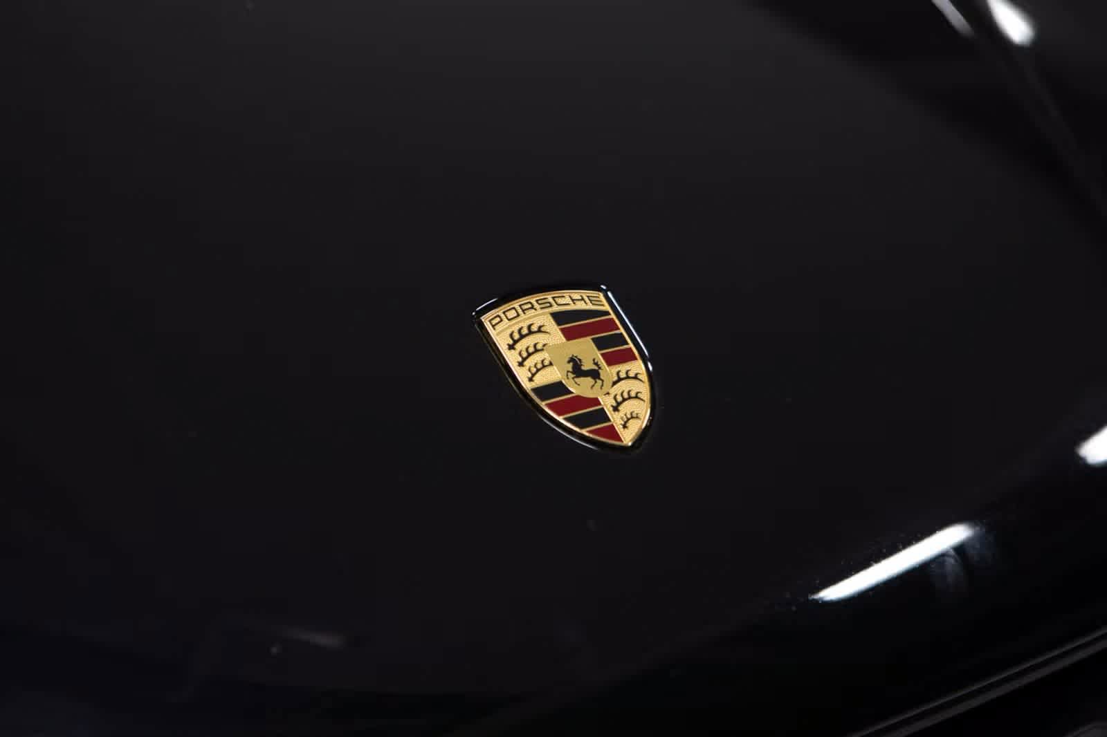Used 2026 Porsche Macan AWD/4WD image 16