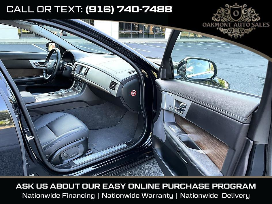 Used 2013 Jaguar XF RWD image 9