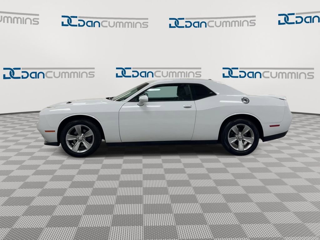 Used 2020 Dodge Challenger SXT image 5
