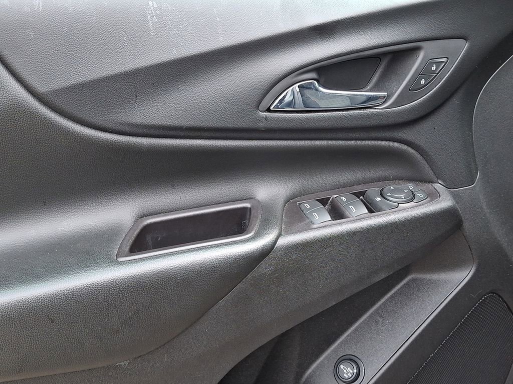 Used 2022 Chevrolet Equinox LT AWD/4WD image 12