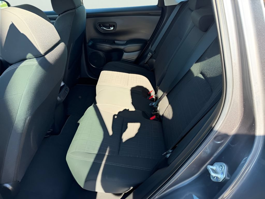 Used 2025 Honda HR-V LX image 11